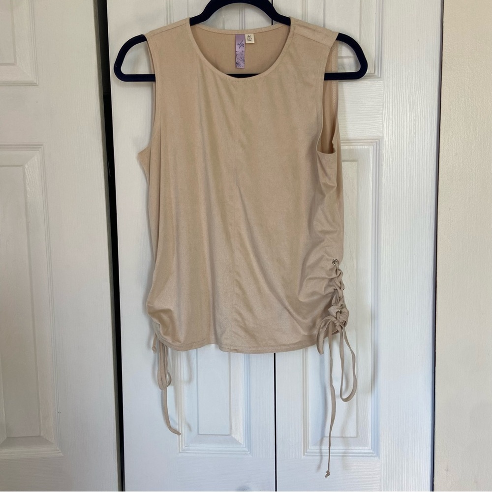 Francesca’s Tan Tank Top, Women’s size M